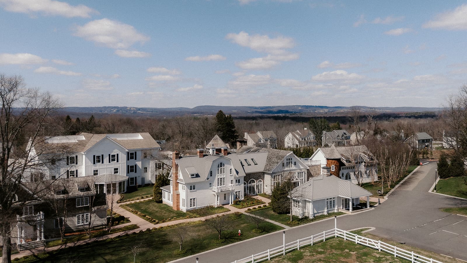 Drone exterior shot of The Rylan Inn wedding venue in White House Station, New Jersey.